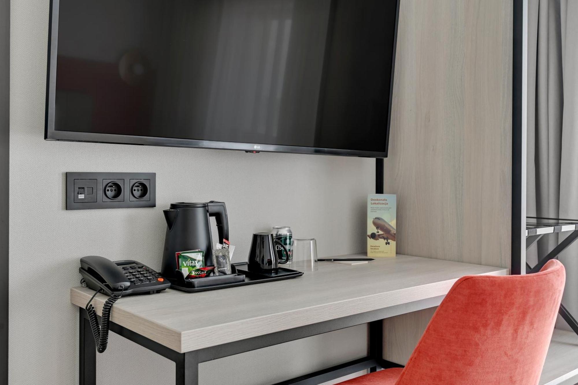 Hotel Milo Gdansk Airport Екстер'єр фото